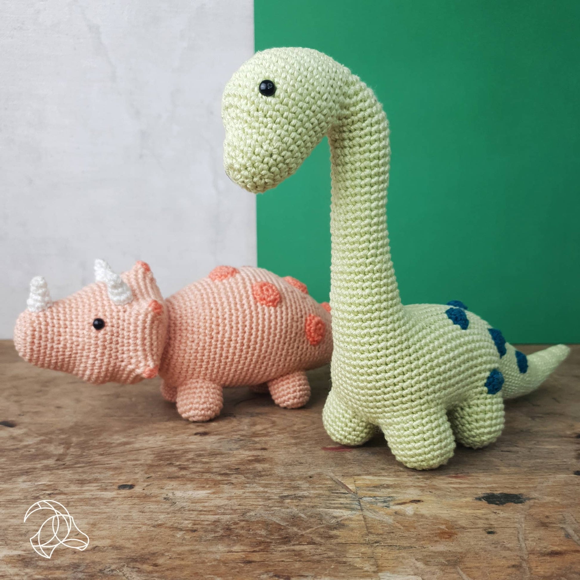 Brontosaurus Crochet Kit