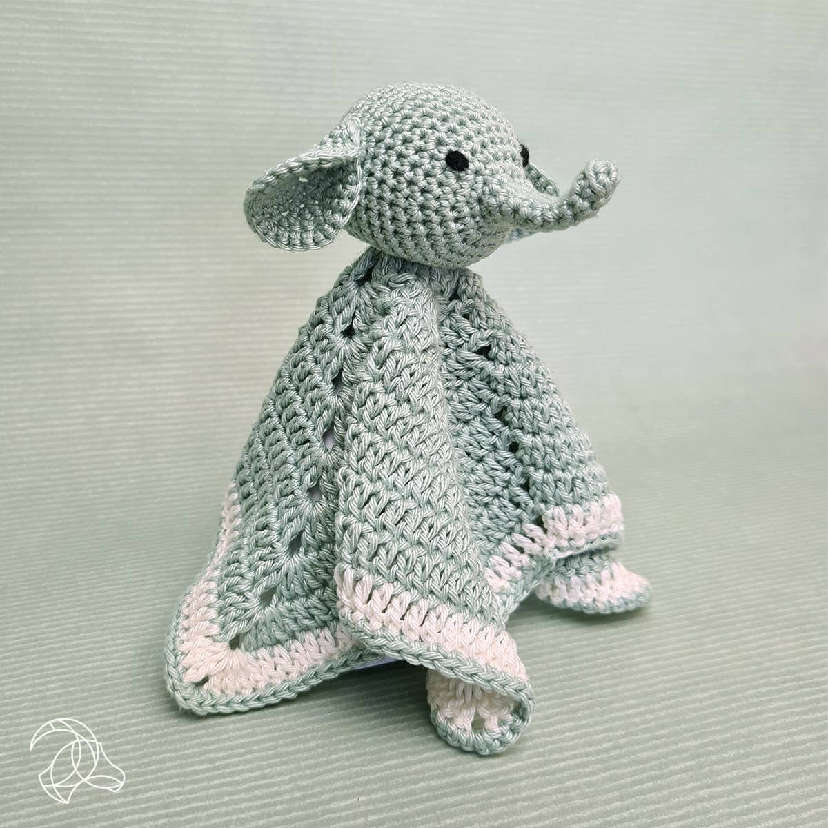 Elephant Cuddle Cloth Crochet Kit