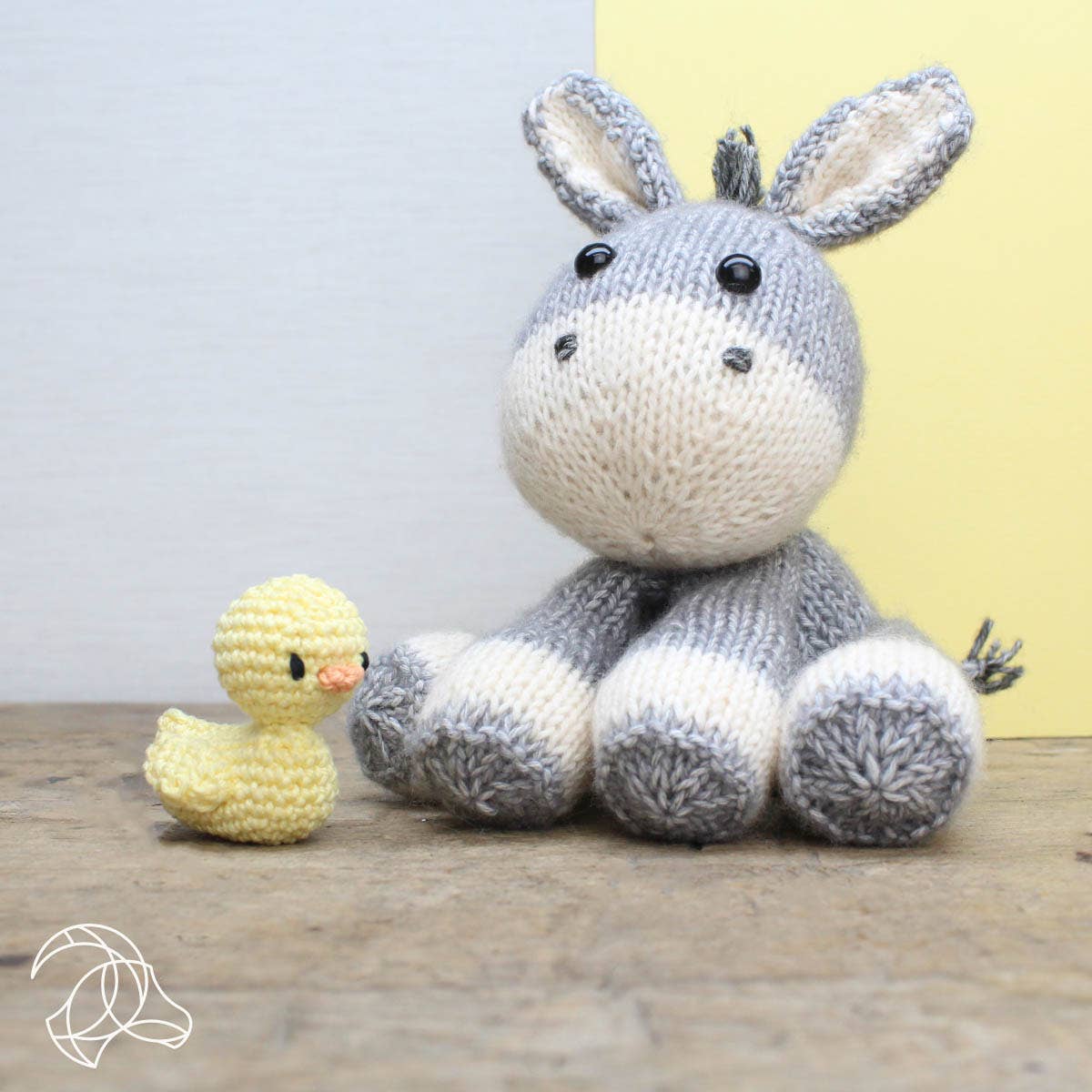 Lente the Donkey Knitting Kit