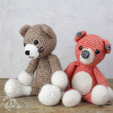 Robbin the Cat Crochet Kit